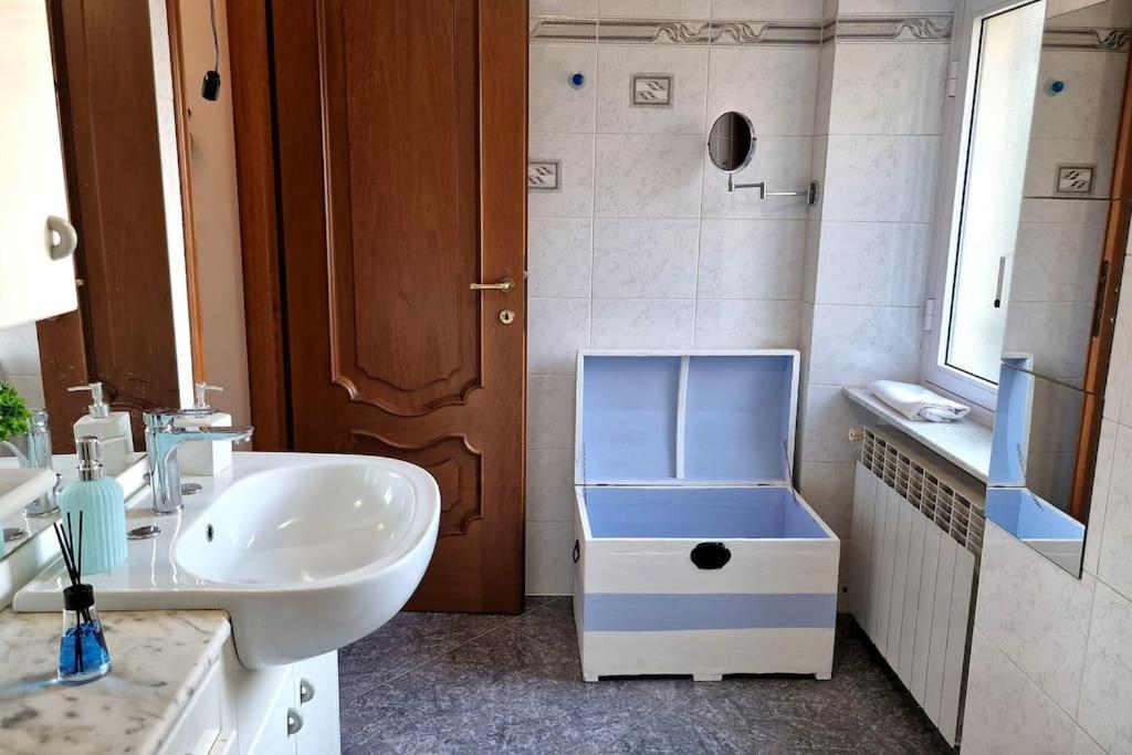 Puffy House Apartment *